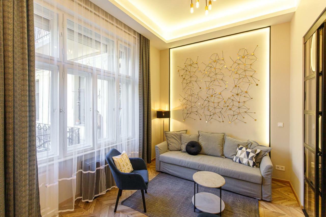 E13 - Elegant Apartment Budapeste Exterior foto